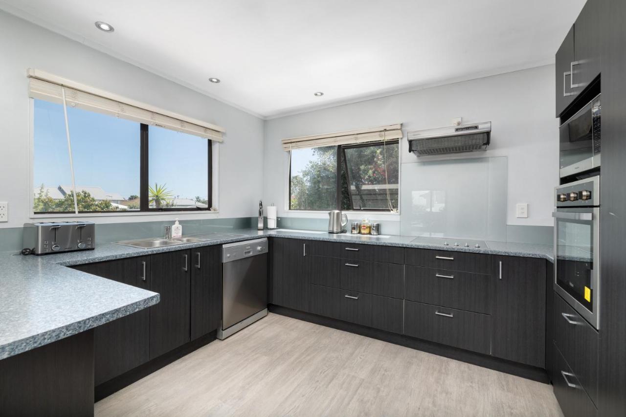 מאונט מאונגאנוי Convenient Family Bach With Easy Access To Blake Park The Beach And Downtown מראה חיצוני תמונה